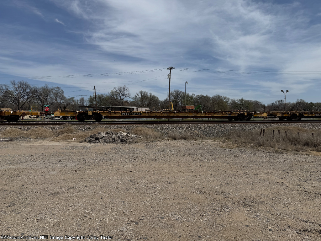 PTTX 136180